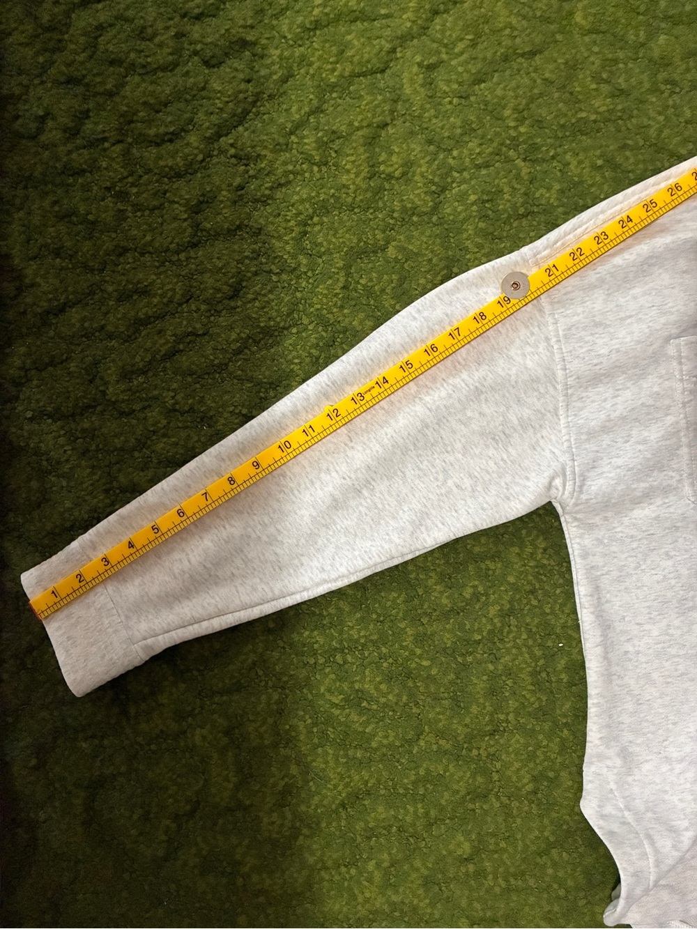 Vintage Pullover Collared Sweatshirt - Picture 11 of 11